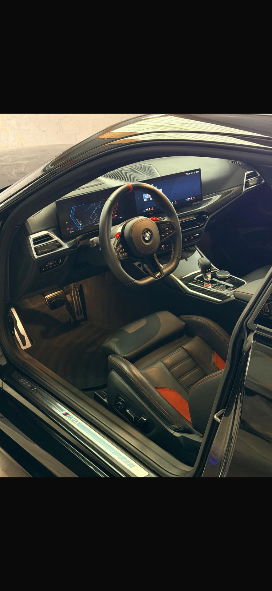 Detailing intérieur BMW M2 volant carbone et cuir Jumswash Charleroi